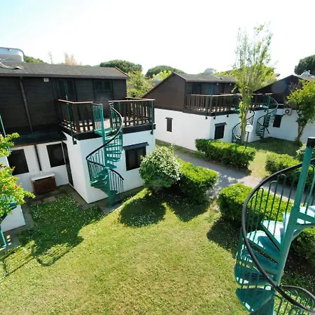 Holiday home Locazione Turistica Borsetti.5
